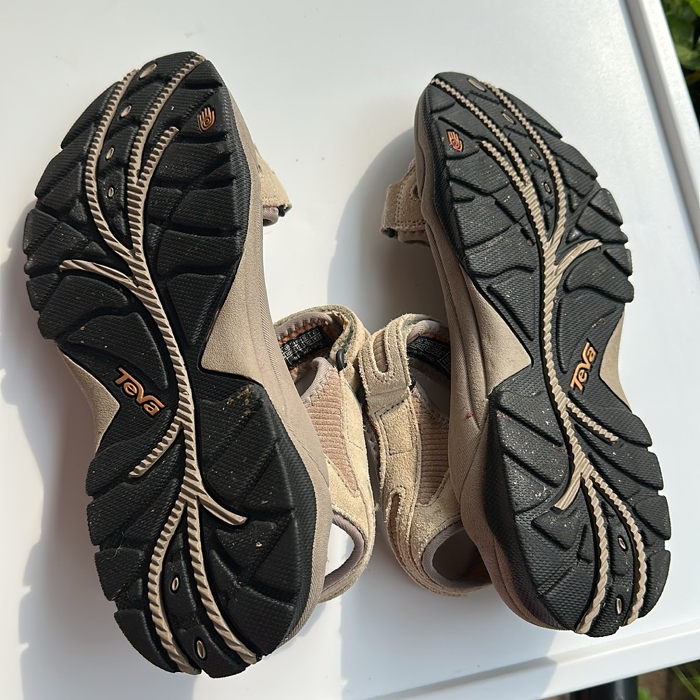 Teva Sandals - Beige and Brown - Picture 4 of 6